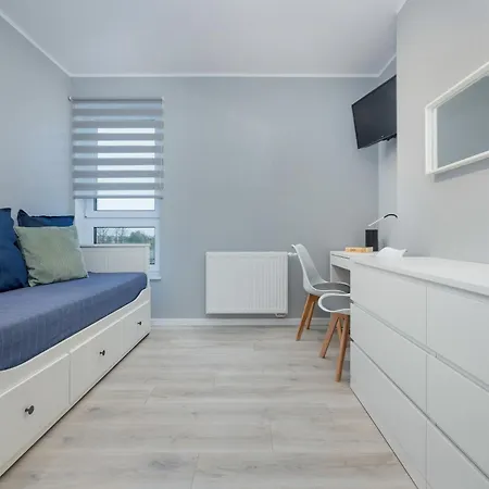 Lägenhet Cztery Pory Roku Komfortowy Z Balkonem I Miejscem Do Pracy By Renters *